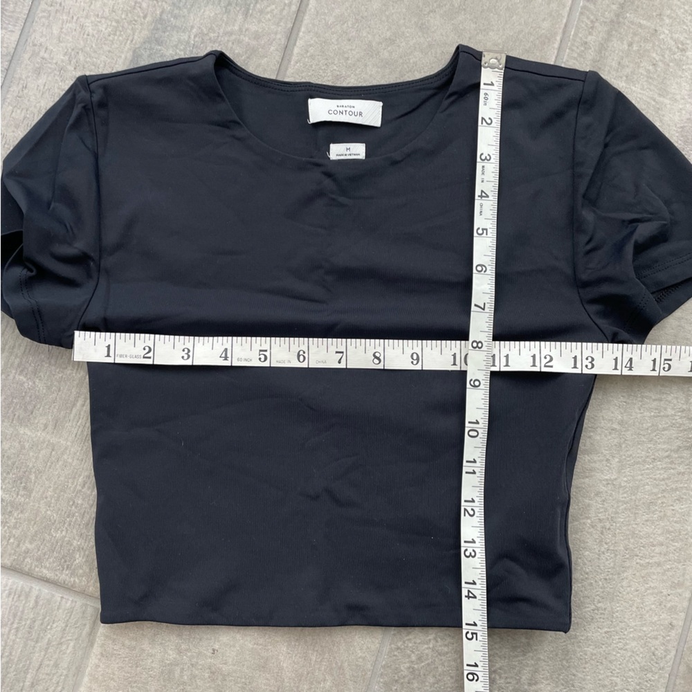 Aritzia Babaton Contour Black Cropped T-shirt Medium Crew Neck Short Sleeve - Picture 6 of 10